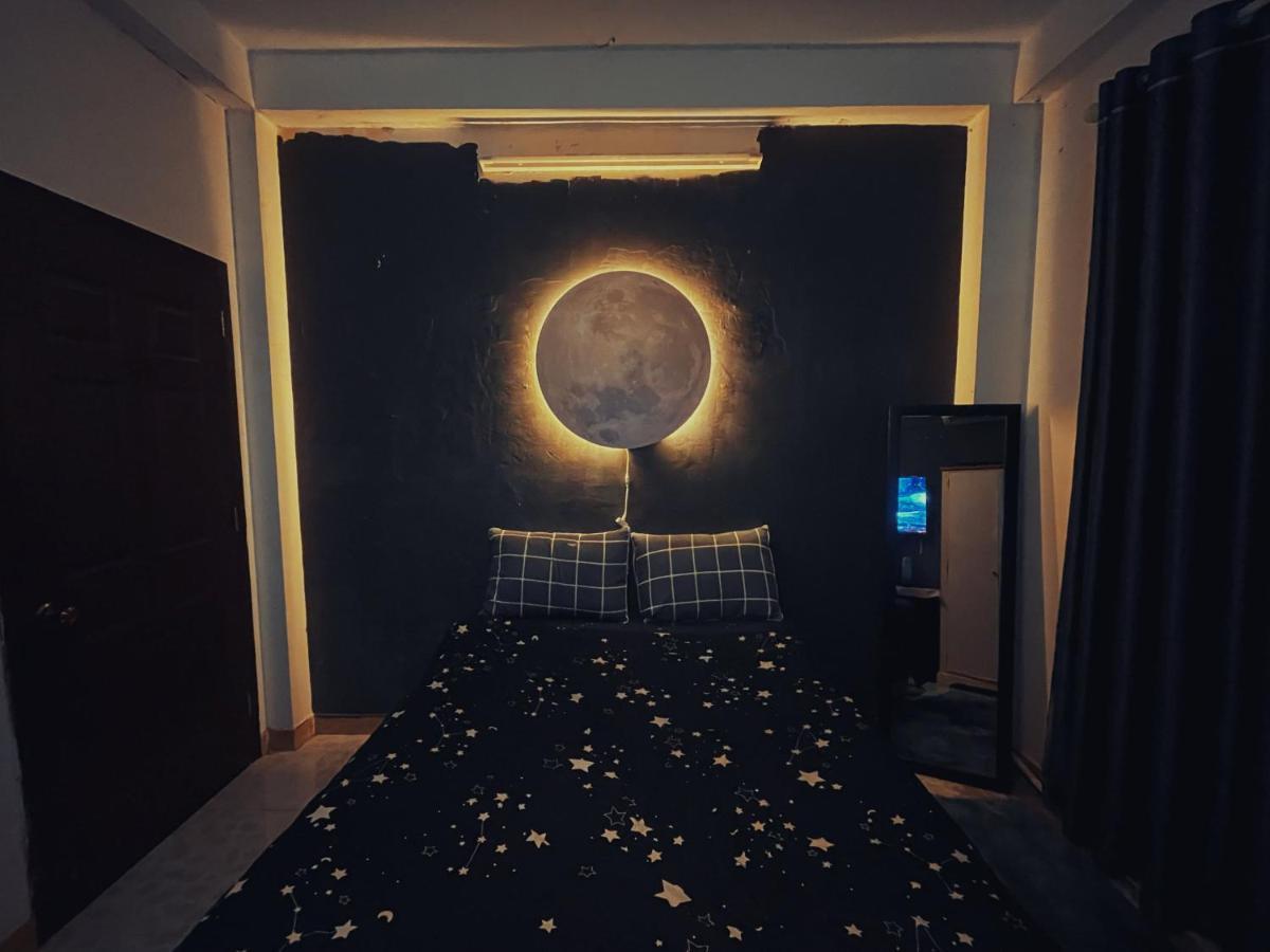 Midnight Corner Hotel Хошимин Екстериор снимка